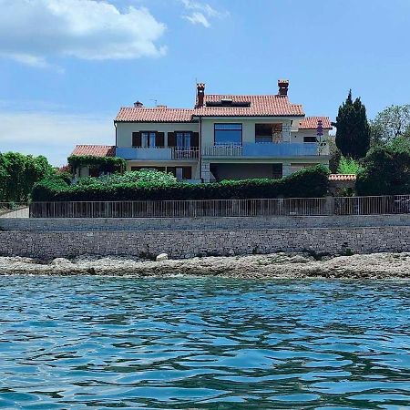 Apartmaji Pri Bosi Nogi Izola Exteriör bild