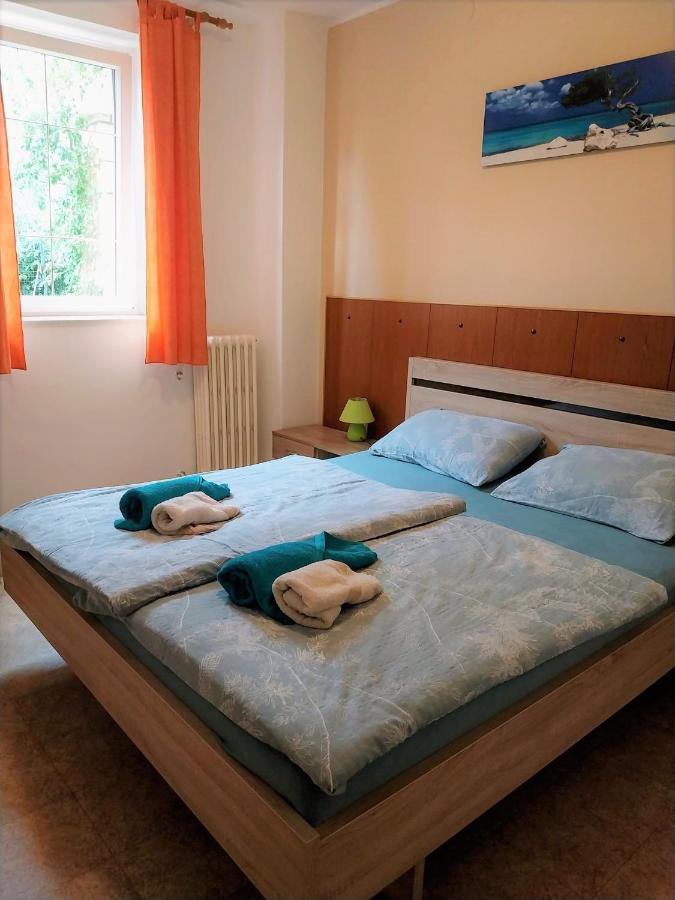 Apartmaji Pri Bosi Nogi Izola Exteriör bild