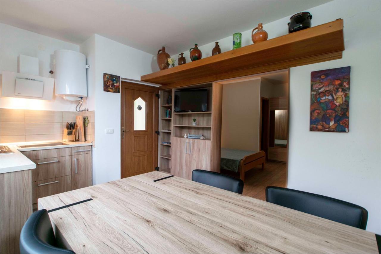 Apartmaji Pri Bosi Nogi Izola Exteriör bild