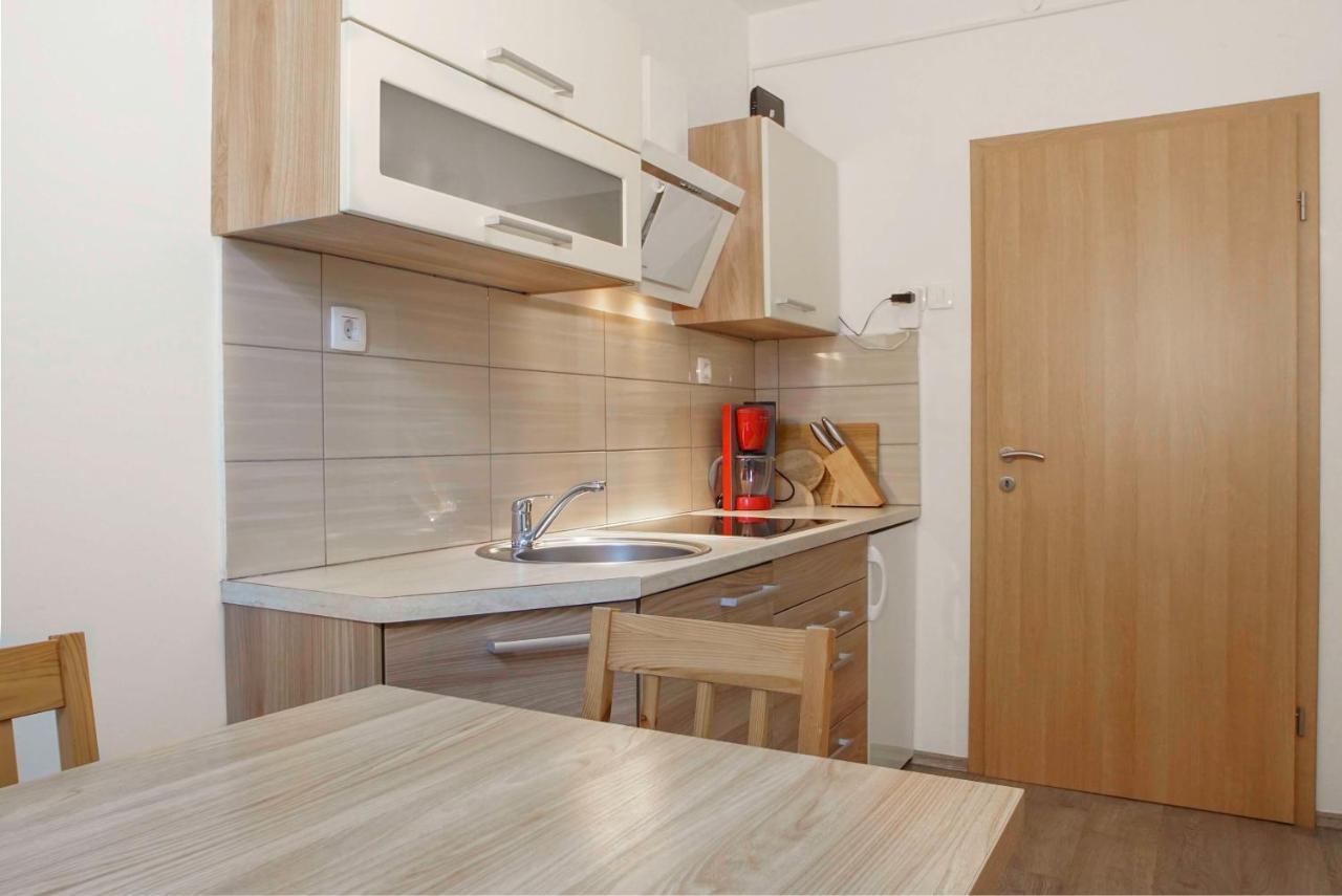 Apartmaji Pri Bosi Nogi Izola Exteriör bild